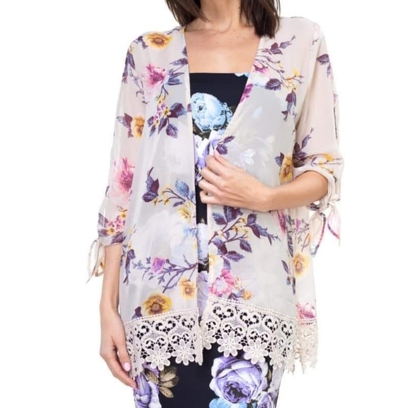 Floral Kimono - Picture 1 of 5